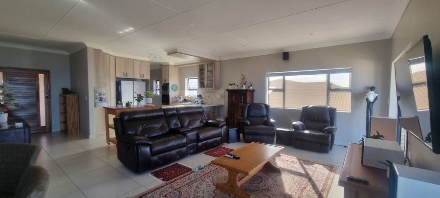 To Let 3 Bedroom Property for Rent in Dana Bay Western Cape
